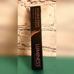Sold Luminess Mascara + Eye & Lip Compact